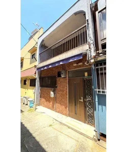 Akiya in Osaka