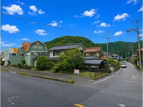 Akiya in Fuchu