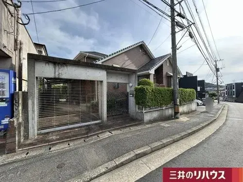 Akiya in Fukuoka