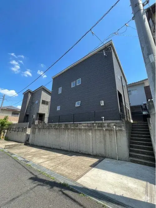 Akiya in Koga