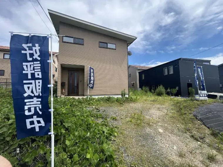 Akiya in Akaiwa