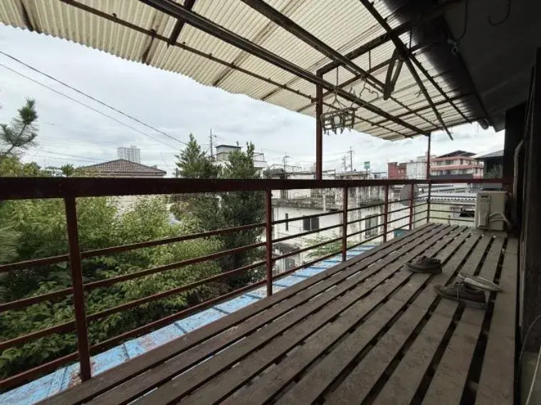 Slide 4