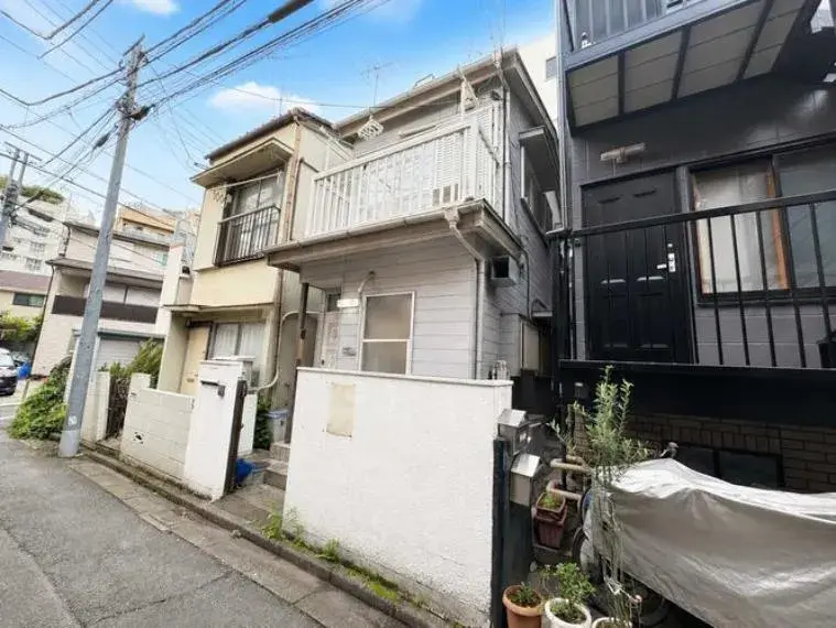 2 Bedroom Property Shibuya-ku Tokyo (2)