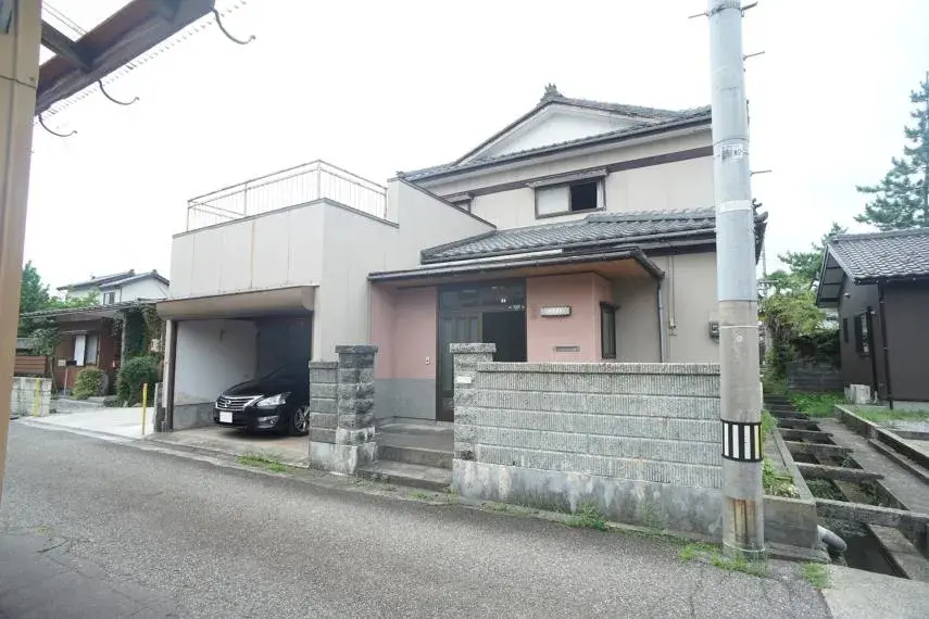 Akiya in Shibata