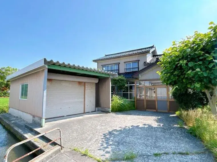 Akiya in Nyuzen Town
