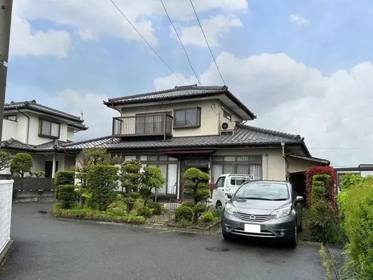 Akiya in Chikuma