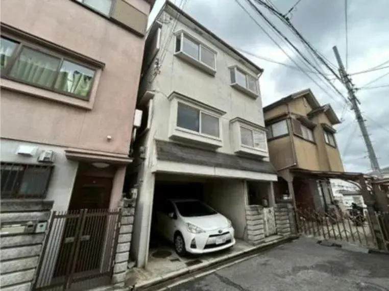 Akiya in Habikino