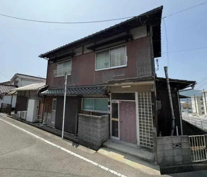 Akiya in 三原市