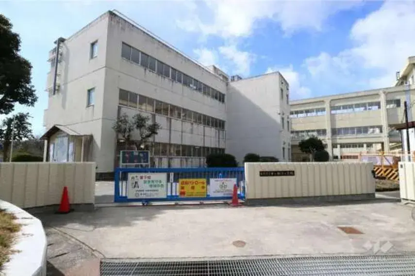 Propiedad de 5LDK o más en la Ciudad de Takarazuka, Prefectura de Hyogo (12)