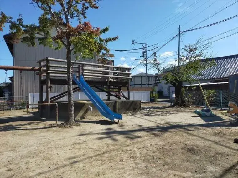 Slide 4