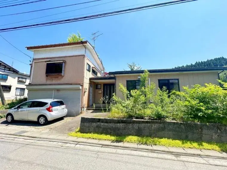 Akiya in Kamo