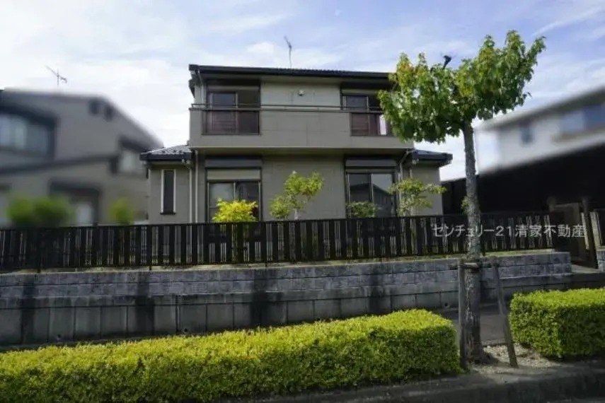 Slide 4