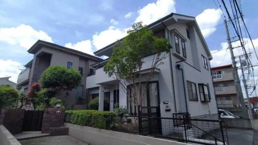 Akiya in Ayase
