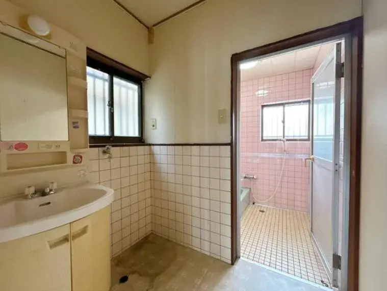 4LDK Property Nobeoka City Miyazaki Prefecture (28)