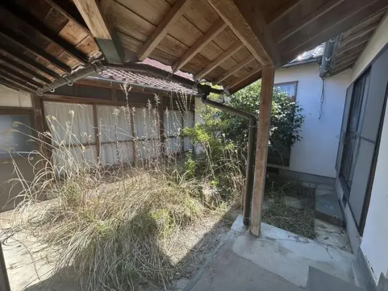 Slide 4
