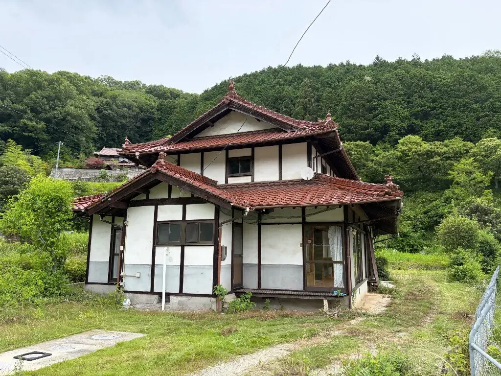Akiya in 三原市