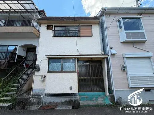 Akiya in Osaka
