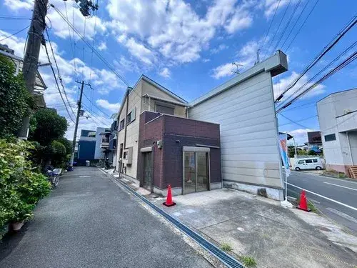 Akiya in Osaka