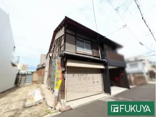 Akiya in Osaka
