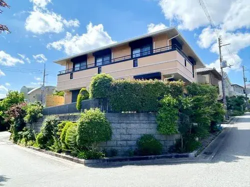 Akiya in 宝塚市