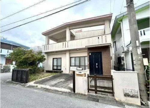 Akiya in Okinawa