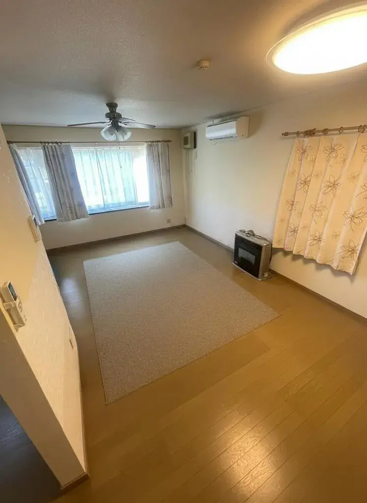 Hokkaido Nanporo-cho 4LDK Property (13)