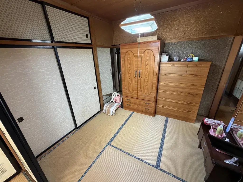 Slide 4
