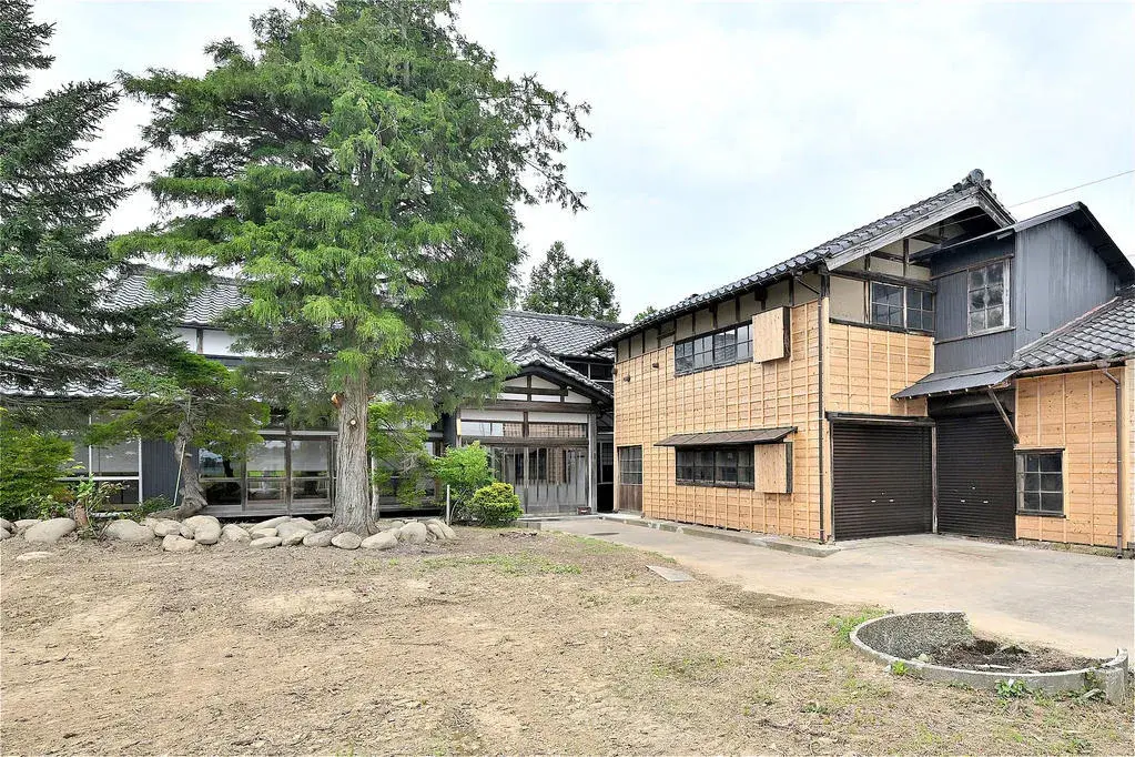 Akiya in 燕市