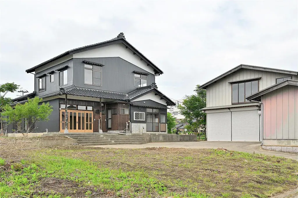 Akiya in 新潟市南区