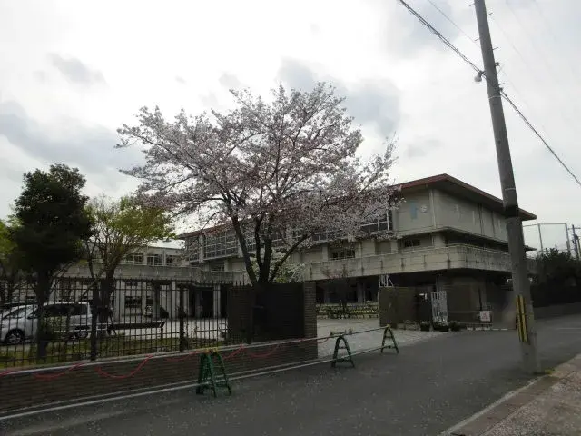 Propriété 6K
Arrondissement de Fushimi, Ville de Kyoto
Préfecture de Kyoto (25)