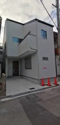 Akiya in Osaka