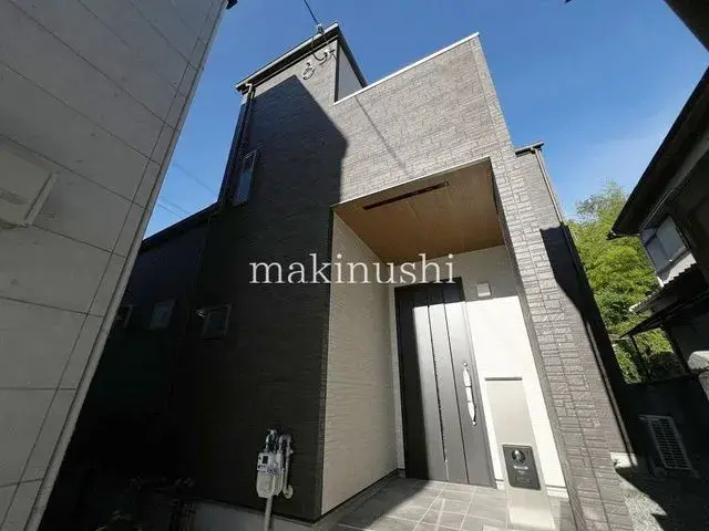Akiya in Osaka