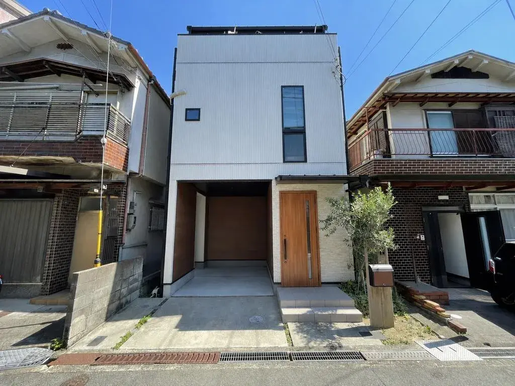 Akiya in 寝屋川市
