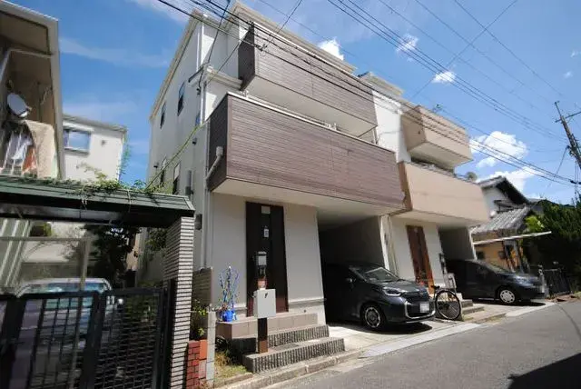 Akiya in Osaka