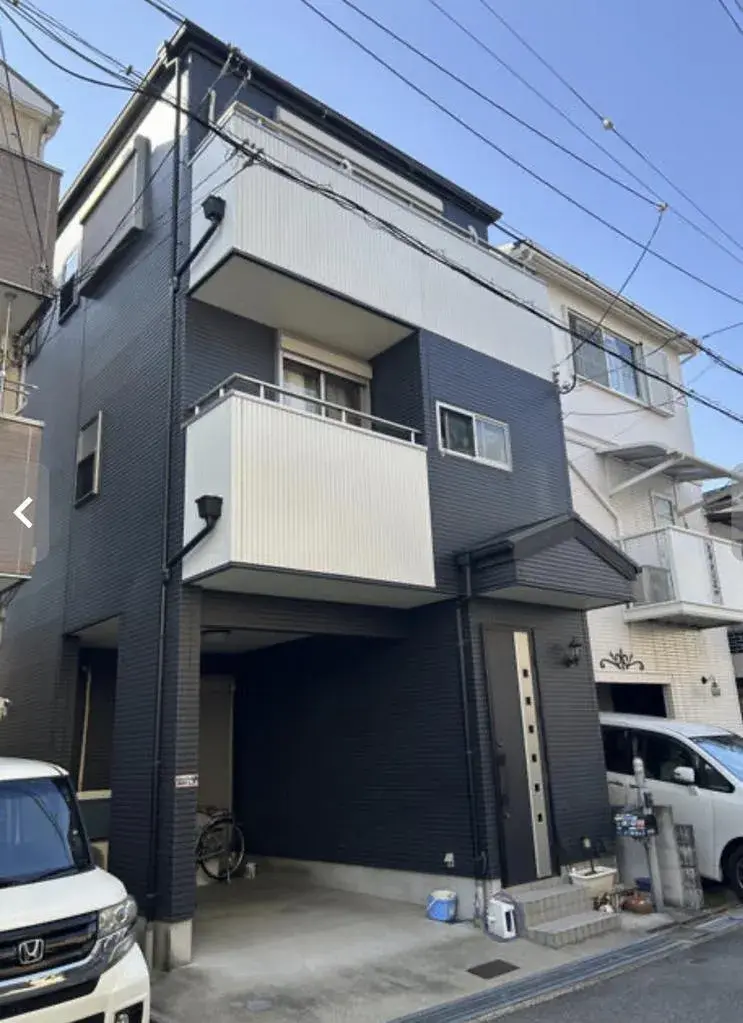 Akiya in Osaka