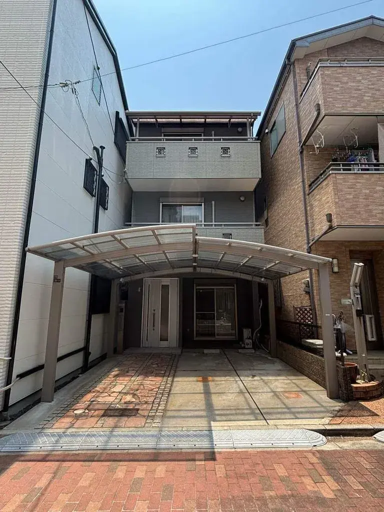 Akiya in Osaka