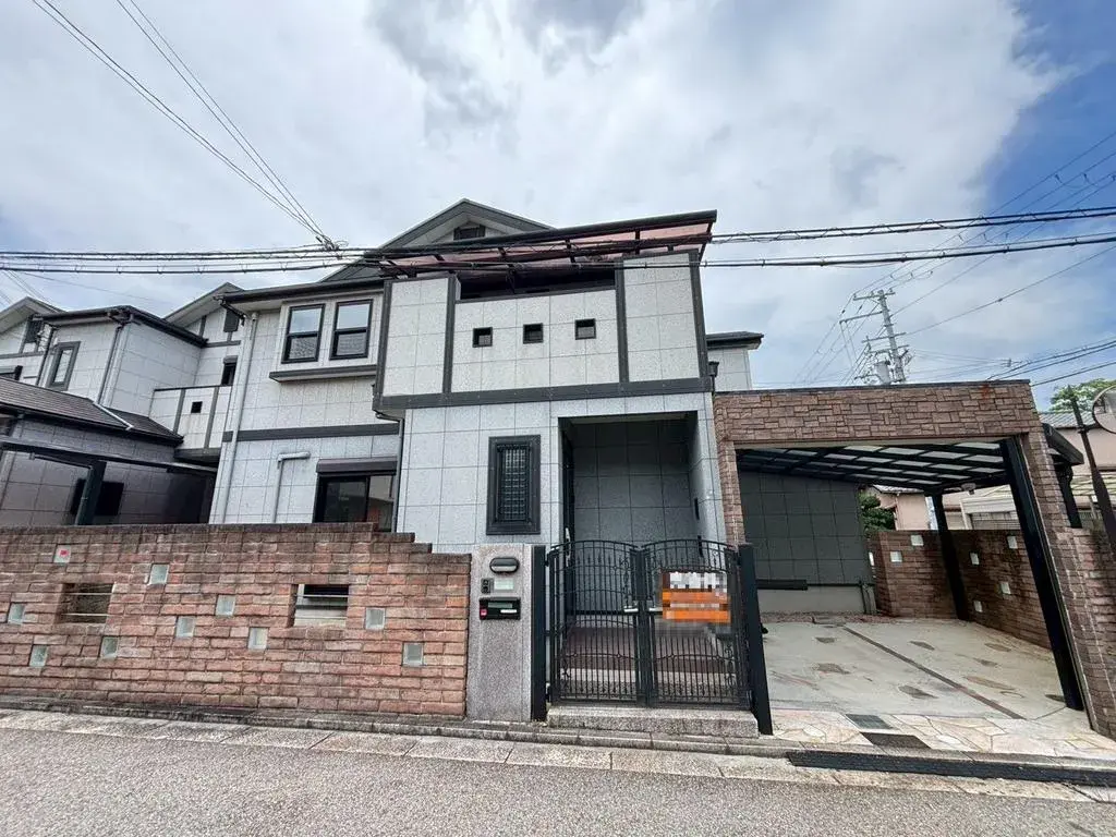 Akiya in Osaka