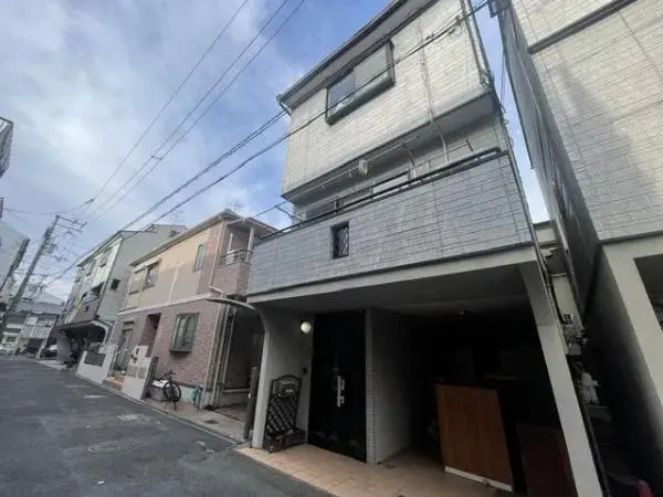 Akiya in Osaka