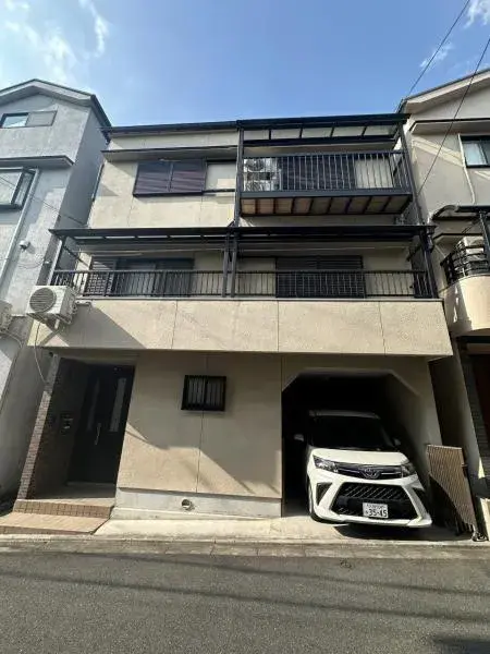 Akiya in Osaka