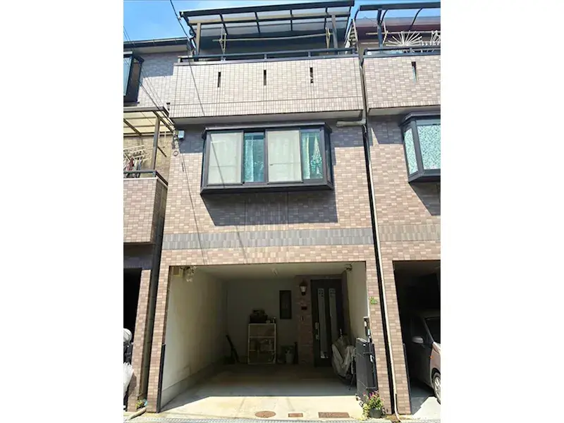 Akiya in Osaka
