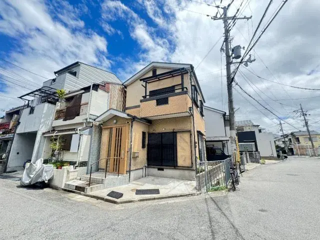Akiya in Osaka