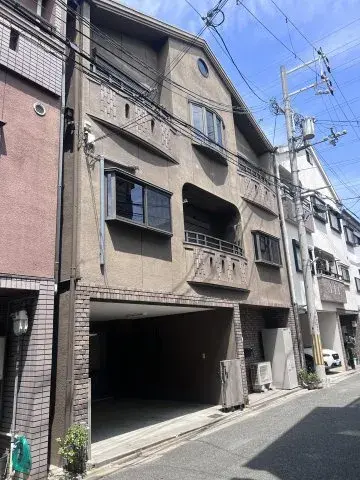 Akiya in Osaka