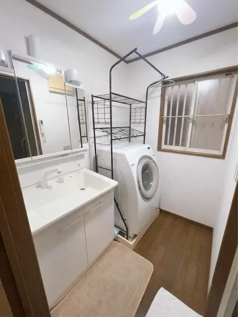 3LDK Matsubara City Osaka Prefecture (16)