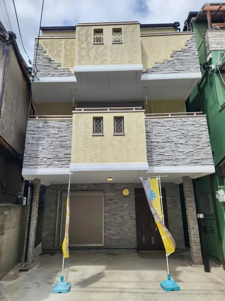 Akiya in Osaka