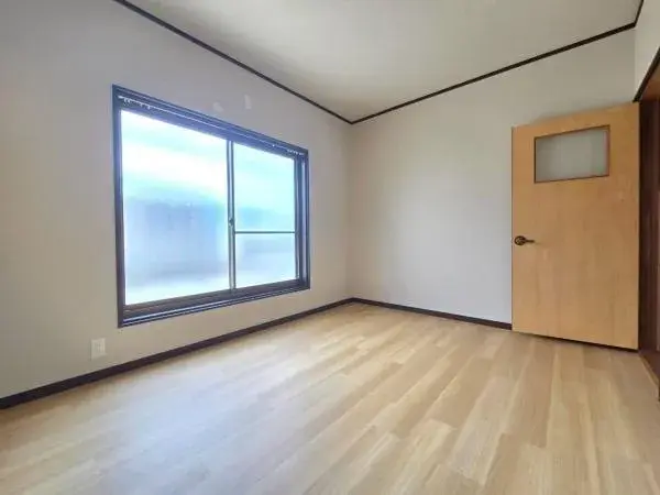 5LDK Property Neyagawa City Osaka Prefecture (6)