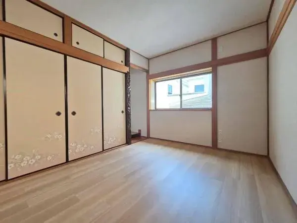 5LDK Property Neyagawa City Osaka Prefecture (9)