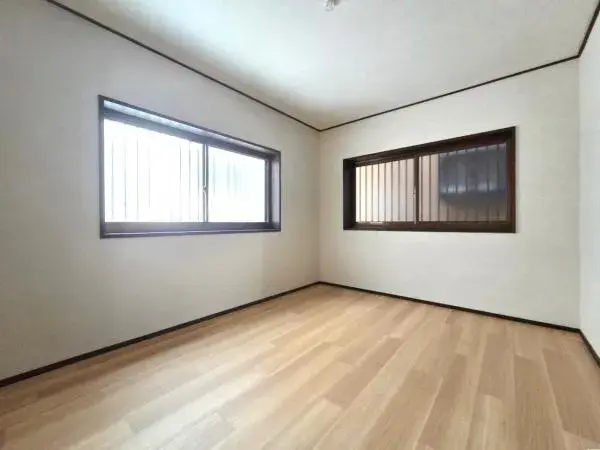 5LDK Property Neyagawa City Osaka Prefecture (10)