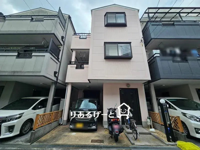 Akiya in Osaka