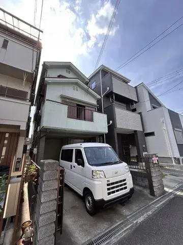 Akiya in Osaka