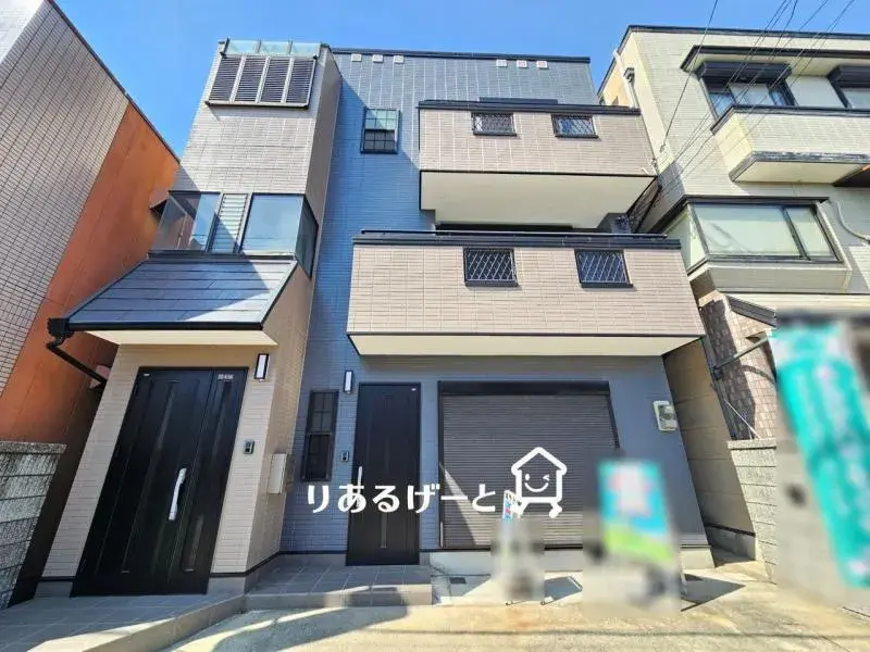 Akiya in Osaka